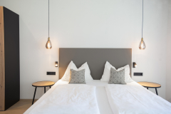Bett_01
