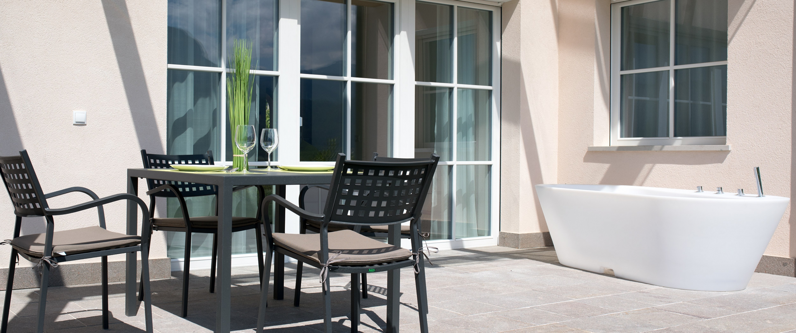 pergola-5-2550x1068_c